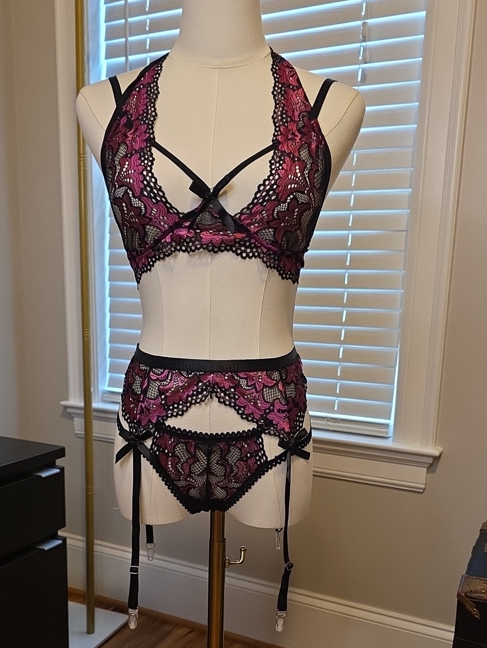 Sexy Magenta and Black Lace Bralette & Garter Set - NWOT
